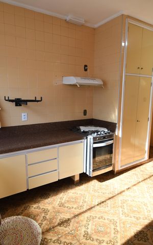 Casa para alugar com 540m², 4 quartos e 4 vagasCozinha