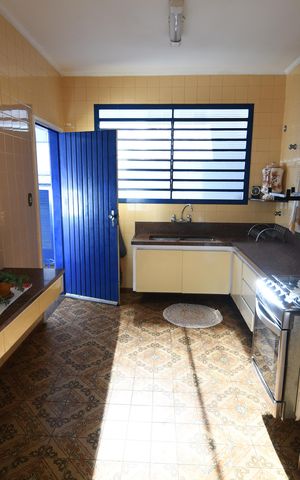 Casa para alugar com 540m², 4 quartos e 4 vagasCozinha