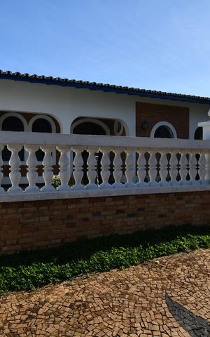 Casa para alugar com 540m², 4 quartos e 4 vagasFachada