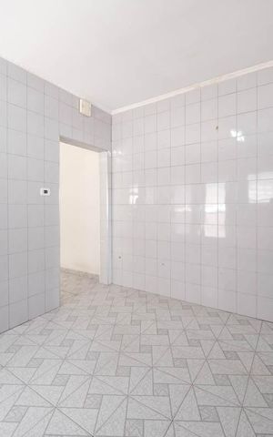 Casa para alugar com 70m², 2 quartos e 2 vagasCozinha