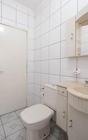Casa para alugar com 70m², 2 quartos e 2 vagasBanheiro