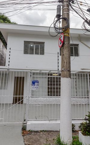 Casa para alugar com 180m², 7 quartos e 1 vagaFachada com a Placa