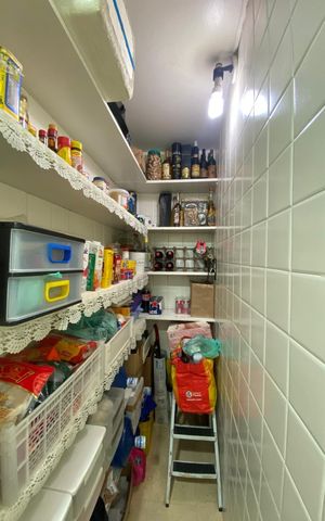 Apartamento à venda com 106m², 3 quartos e 2 vagas Apartamento à venda com 106m², 3 quartos e 2 vagasDespensa