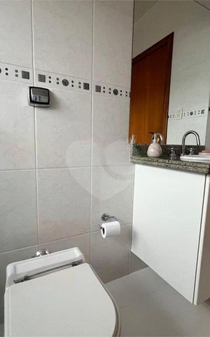 Casa à venda com 199m², 3 quartos e 4 vagas