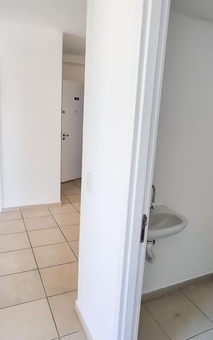 Apartamento à venda com 64m², 2 quartos e 1 vagaCorredor 