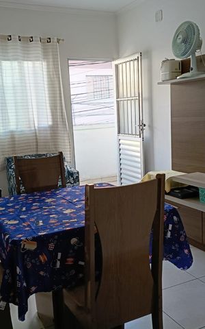 Casa à venda com 200m², 5 quartos e 2 vagas