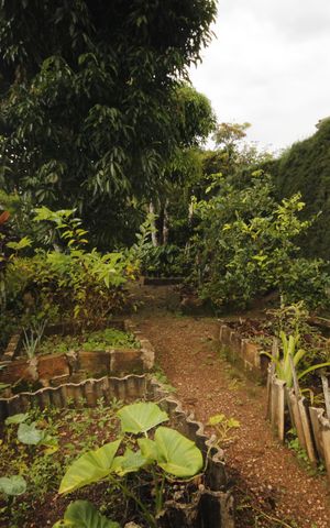 Casa de condomínio à venda com 152m², 3 quartos e 4 vagashorta