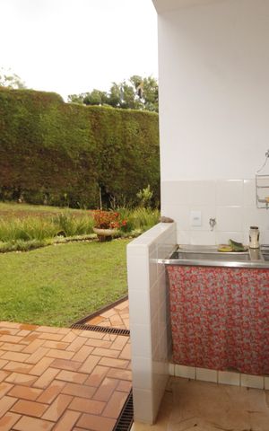 Casa de condomínio à venda com 152m², 3 quartos e 4 vagasÁrea de Serviço