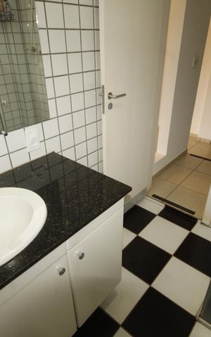 Casa de condomínio à venda com 152m², 3 quartos e 4 vagasbanheiro 1