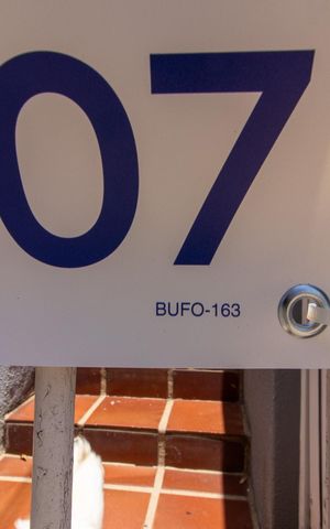 Casa à venda com 197m², 3 quartos e 2 vagas Casa à venda com 197m², 3 quartos e 2 vagasplaca