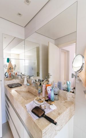 Casa à venda com 197m², 3 quartos e 2 vagas Casa à venda com 197m², 3 quartos e 2 vagasBanheiro