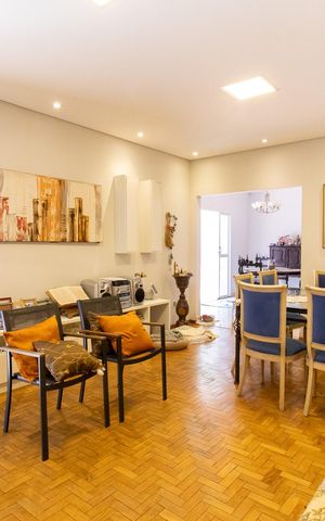 Casa à venda com 197m², 3 quartos e 2 vagas Casa à venda com 197m², 3 quartos e 2 vagasSala