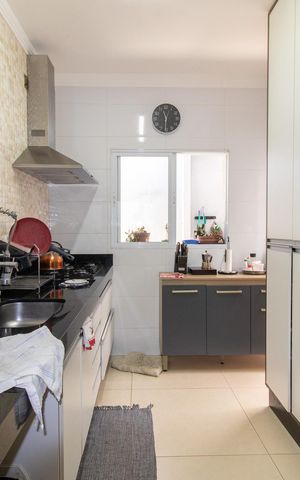 Casa à venda com 197m², 3 quartos e 2 vagas Casa à venda com 197m², 3 quartos e 2 vagasCozinha