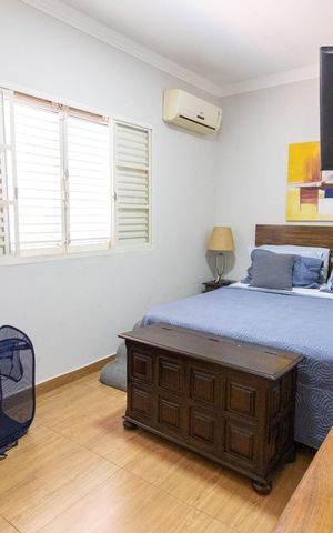 Casa à venda com 197m², 3 quartos e 2 vagas Casa à venda com 197m², 3 quartos e 2 vagasQuarto 2