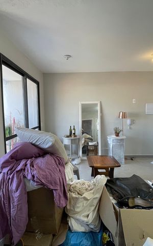 Apartamento à venda com 38m², 2 quartos e sem vaga Apartamento à venda com 38m², 2 quartos e sem vagaSala/Cozinha