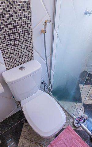 Casa à venda com 469m², 10 quartos e 4 vagas Casa à venda com 469m², 10 quartos e 4 vagassuite