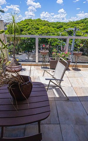 Casa à venda com 469m², 10 quartos e 4 vagas Casa à venda com 469m², 10 quartos e 4 vagasespaço gourmet
