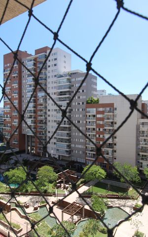 Apartamento à venda com 102m², 3 quartos e 2 vagasSuíte - Vista