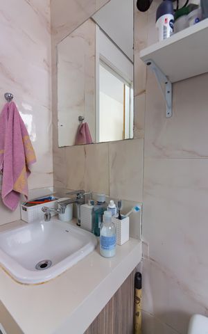 Apartamento à venda com 54m², 2 quartos e 1 vaga Apartamento à venda com 54m², 2 quartos e 1 vagaBanheiro da Suíte