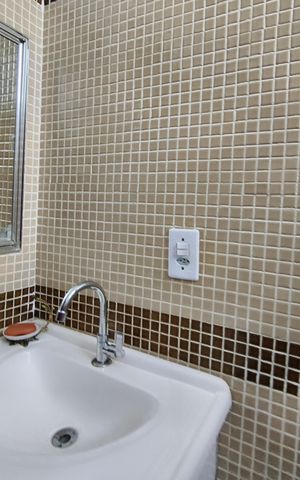 Apartamento à venda com 100m², 2 quartos e 1 vaga Apartamento à venda com 100m², 2 quartos e 1 vagaBanheiro