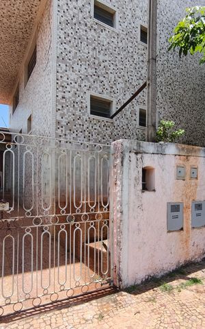 Apartamento à venda com 100m², 2 quartos e 1 vaga Apartamento à venda com 100m², 2 quartos e 1 vagaFachada do Condomínio