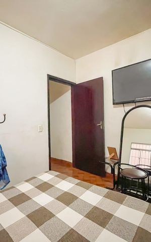 Casa à venda com 290m², 4 quartos e 6 vagas Casa à venda com 290m², 4 quartos e 6 vagasQuarto 2