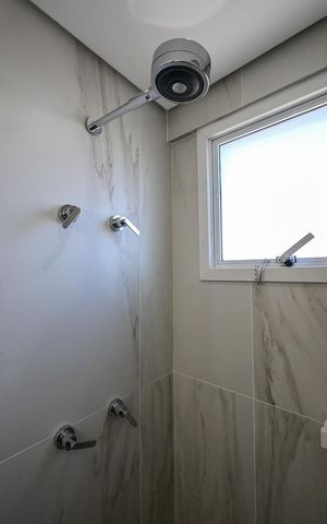 Apartamento à venda com 82m², 3 quartos e 1 vagaChuveiro do Banheiro