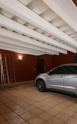 Casa à venda com 568m², 6 quartos e 2 vagasGaragem