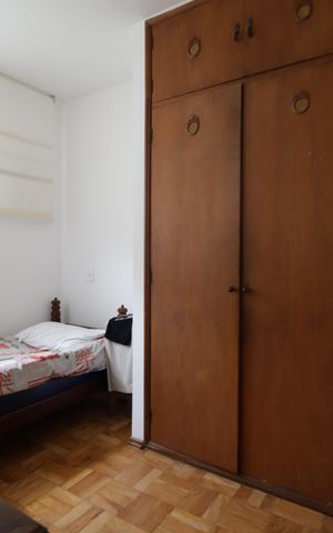 Casa à venda com 568m², 6 quartos e 2 vagasQuarto de Serviço