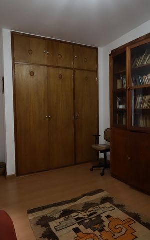 Casa à venda com 568m², 6 quartos e 2 vagasSuíte 4