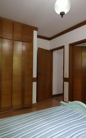 Casa à venda com 568m², 6 quartos e 2 vagasSuíte 3