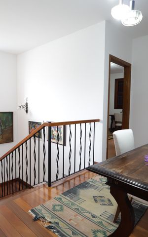 Casa à venda com 568m², 6 quartos e 2 vagasHall dos quartos