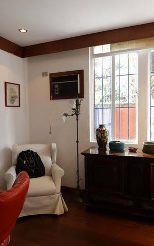 Casa à venda com 568m², 6 quartos e 2 vagasEscritório