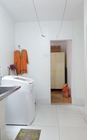 Casa à venda com 568m², 6 quartos e 2 vagasÁrea de Serviço