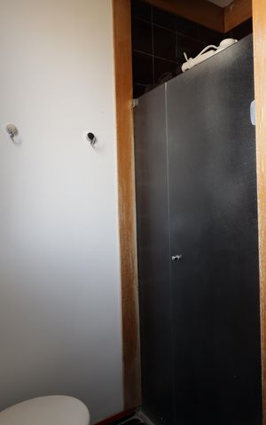 Casa à venda com 568m², 6 quartos e 2 vagasBanheiro da Suíte 1
