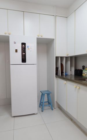 Casa à venda com 568m², 6 quartos e 2 vagasCozinha