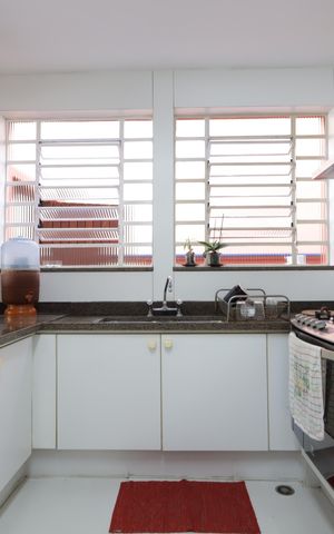 Casa à venda com 568m², 6 quartos e 2 vagasCozinha