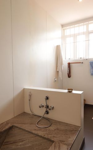 Casa à venda com 568m², 6 quartos e 2 vagasBanheiro da Suíte 2