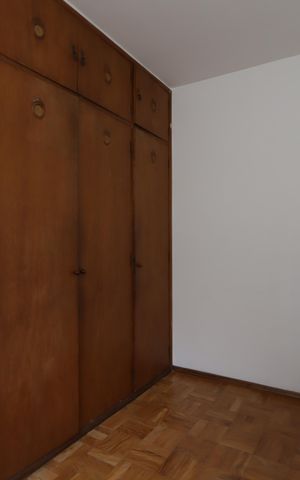 Casa à venda com 568m², 6 quartos e 2 vagasQuarto de Serviço