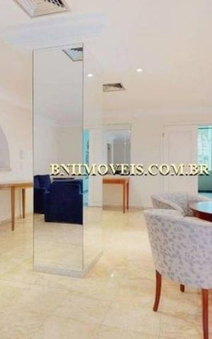 Apartamento à venda com 195m², 4 quartos e 3 vagas