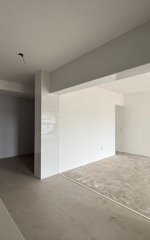Apartamento à venda com 227m², 3 quartos e 4 vagas Apartamento à venda com 227m², 3 quartos e 4 vagasCozinha