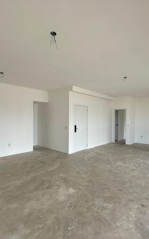 Apartamento à venda com 227m², 3 quartos e 4 vagas Apartamento à venda com 227m², 3 quartos e 4 vagasSala