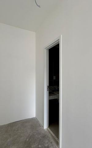 Apartamento à venda com 227m², 3 quartos e 4 vagas Apartamento à venda com 227m², 3 quartos e 4 vagasCloset Suite 3