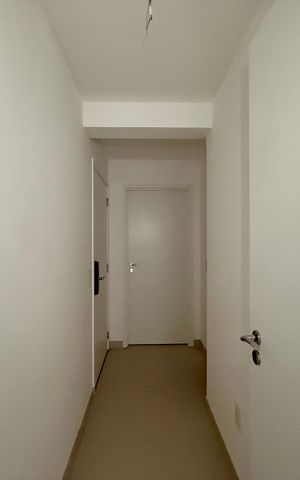 Apartamento à venda com 227m², 3 quartos e 4 vagas Apartamento à venda com 227m², 3 quartos e 4 vagasCorredor Área de Serviço