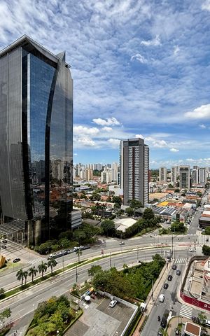 Apartamento à venda com 227m², 3 quartos e 4 vagas Apartamento à venda com 227m², 3 quartos e 4 vagasVista da Varanda da Sala