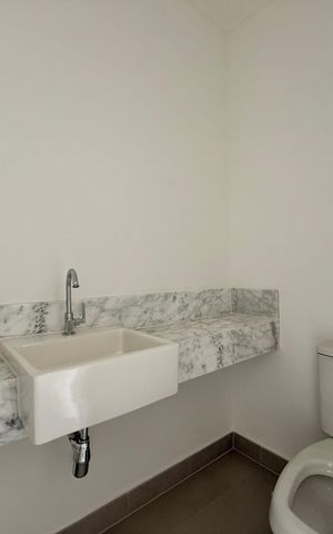 Apartamento à venda com 227m², 3 quartos e 4 vagas Apartamento à venda com 227m², 3 quartos e 4 vagasLavabo