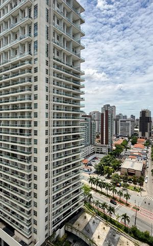 Apartamento à venda com 227m², 3 quartos e 4 vagas Apartamento à venda com 227m², 3 quartos e 4 vagasVista da Varanda da Sala