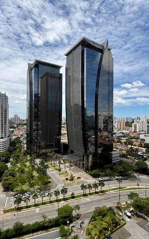 Apartamento à venda com 227m², 3 quartos e 4 vagas Apartamento à venda com 227m², 3 quartos e 4 vagasVista da Varanda da Sala