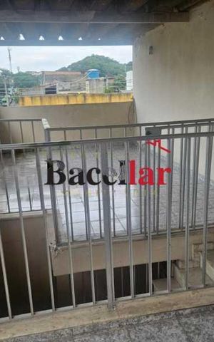Casa à venda com 75m², 3 quartos e sem vaga