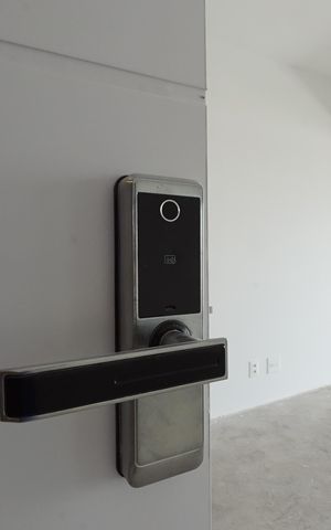 Apartamento à venda com 146m², 4 quartos e 2 vagasFechadura Digital
